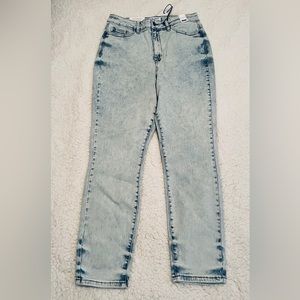 NWT Judy Blue Size 11/30 Slim Fit Acid Washed Jeans